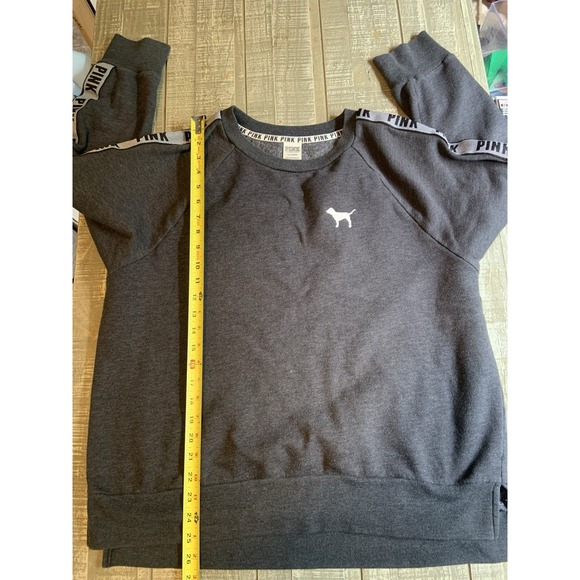 PINK Victoria Secret Women's Gray Long Sleeve Pride Pullover Sweatshirt L Large - Picture 3 of 6
